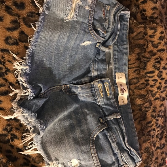 Hollister Jean shorts - Picture 1 of 3